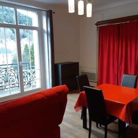 Le Sarciron 82 Apartment Le Mont-Dore Bagian luar foto