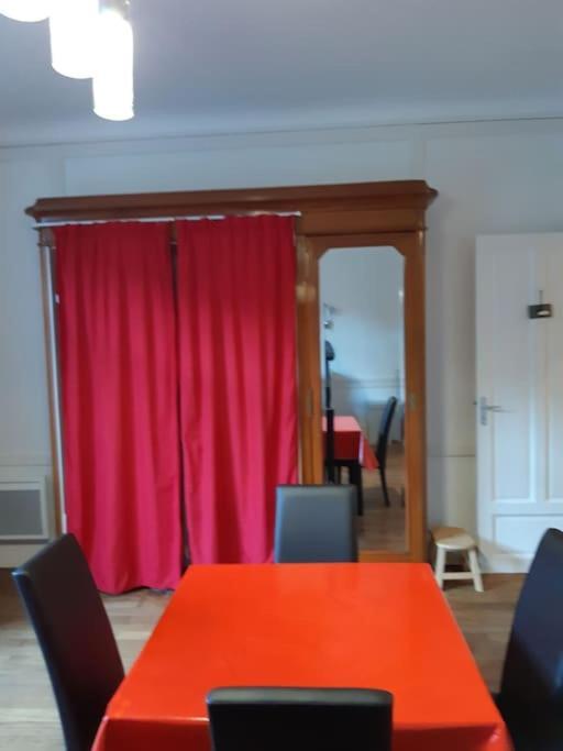 Le Sarciron 82 Apartment Le Mont-Dore Bagian luar foto